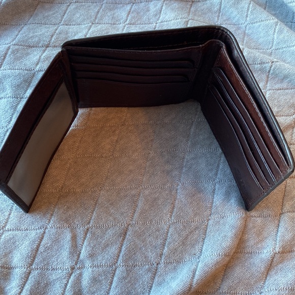 Fossil genuine leather wallet - Picture 5 of 8